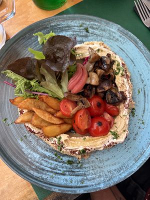 Big breakfast  at Pandora Greenbox in Split