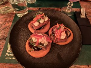 Crunchy tempeh at Pandora Greenbox in Split