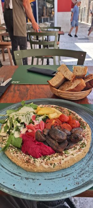 Big Breakfast at Pandora Greenbox in Split