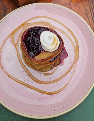 Berry pancakes at Pandora Greenbox in Split