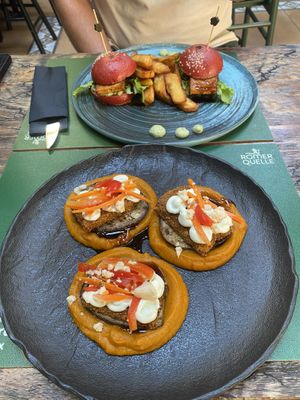 Crispy tempeh and tofu sliders   at Pandora Greenbox in Split
