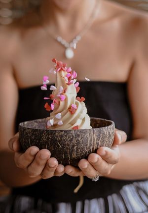 All you need is LOVE.. and some nice cream🍦 at Buonana in Siargao