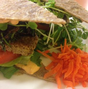 cheeseburger at Green Wave Cafe in Plantation