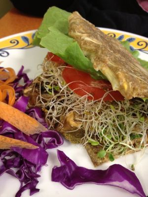 Raw Vegan Veggie Nut Cheezeburger at Green Wave Cafe in Plantation