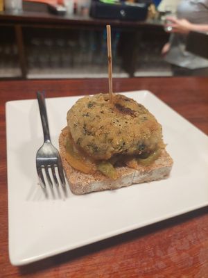 Vegan pintxo / burger at El Parral in Vitoria Gasteiz