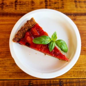 Vegan seasonal fruit cake at Shani's Kitchen in Colares