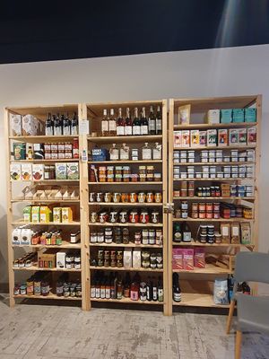 Deli items at Open House Deli in Winchester