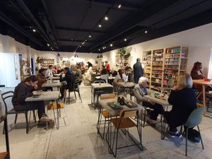 Seating at Open House Deli in Winchester