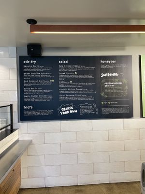 Opciones  at honeygrow in Reston