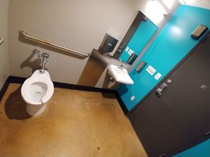 Clean restroom at honeygrow in Reston