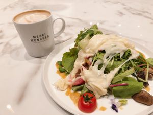 Meals at Merci Moncher in Okayama