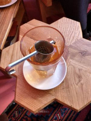 Jasmine tea at Life's a Peach in Utrecht