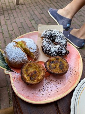 Share!  at Life's a Peach in Utrecht