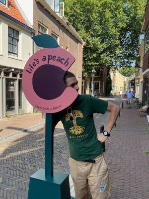   at Life's a Peach in Utrecht