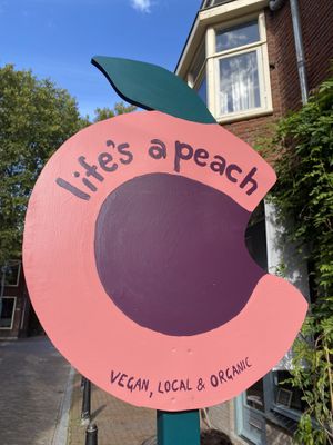   at Life's a Peach in Utrecht