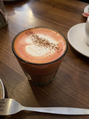 Peach latte: not so much flavour at Life's a Peach in Utrecht