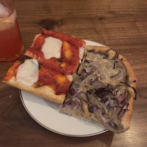 Mozza and cipolla focaccia  at Life's a Peach in Utrecht