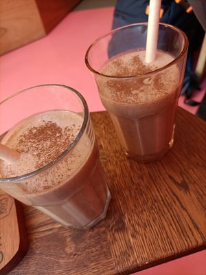  at Life's a Peach in Utrecht