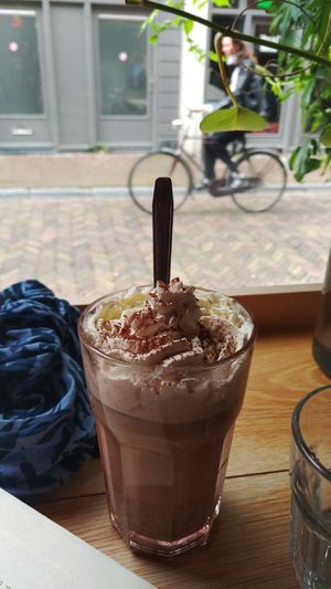  at Life's a Peach in Utrecht