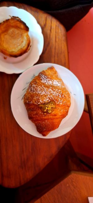 Pistachio croissant at Life's a Peach in Utrecht