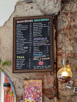  at Life's a Peach in Utrecht