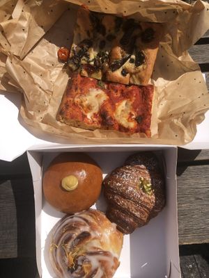 Alles is lekker!!  at Life's a Peach in Utrecht