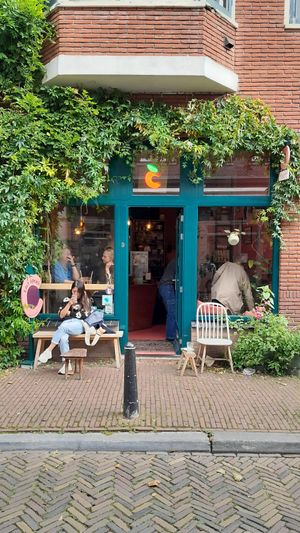 Shop at Life's a Peach in Utrecht