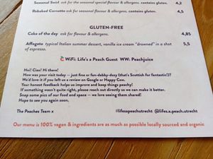 Gluten-free sweet menu at Life's a Peach in Utrecht