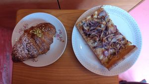  at Life's a Peach in Utrecht