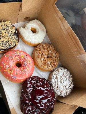 From top to bottom & left to right. Top: Lemon ricotta thyme, Maple granola, coffee cake. Bottom: Chocolate Hazelnut, Strawberry, Blueberry fritter. #Veganuary at Peaceful Provisions in Beacon
