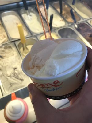 So many flavors  at Toscana IJssalon in Emmen