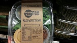 many vegan options at Pacific Coast Greens in Malibu