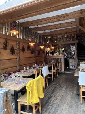   at La Cabane  in Annecy