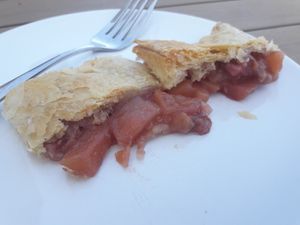 Strudell de frutos vermelhos at Ginger Cafe in Vila Nova De Santo Andre