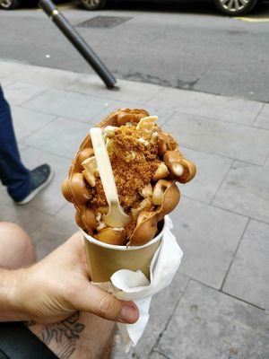 Caramel, cookie and white chocolate at The Cream in Barcelona