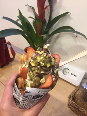 Bubble waffle  at The Cream in Barcelona