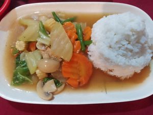 Veggies rice dish at Namaskar Vegetarian Restaurant in Puerto Princesa