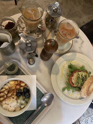 Porridge, Bagel and iced chai latte at La Masala Cafe in Barcelona