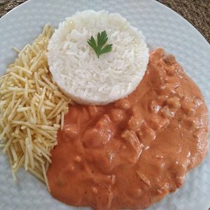 Strogonoff Vegano de Grão de Bico at KafeTera in Sao Paulo