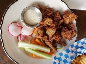 Curry flavor wings at Bowhead Pub in Montreal