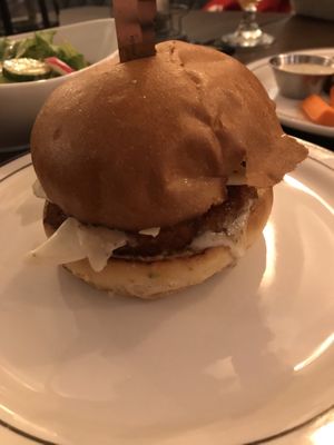 Honey Groove Chknbrgr at Bowhead Pub in Montreal