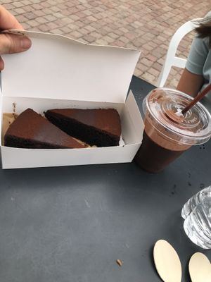 Vegan chocolate cake and chocolate oat milkshake at Chokolá in Taos