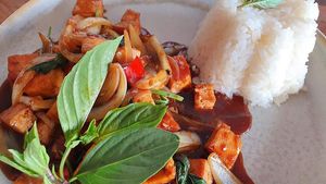 Tofu Cashew Nut at Mei.Essn - Food Truck in Lenzing