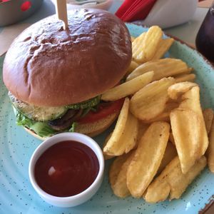 Grilled vegetable ‘burger' at Meltemi Brunch Cafe in Skiathos