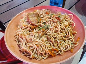 Heura yakisoba at UDON in Almeria
