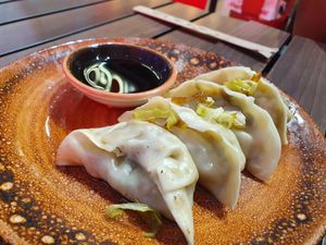 Gyozas de verduras at UDON in Almeria
