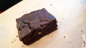 Brownie at Eat Like Panda in Paris