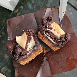 S'mores Brownie at Zalie Cakes in Hollywood