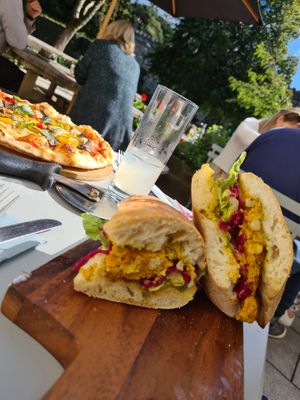 Sunny spot  at Church Lane in Tavistock