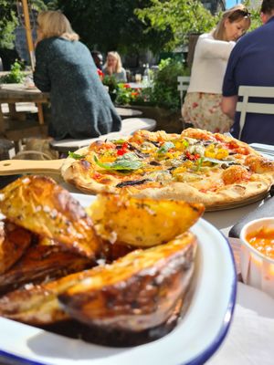 Wedges and vegan pizza! Wowwww at Church Lane in Tavistock